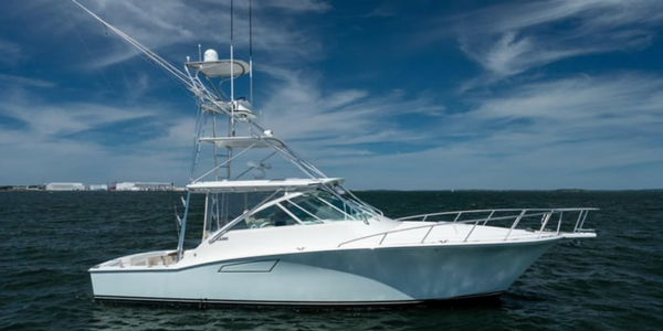 2004 Cabo 40 Express