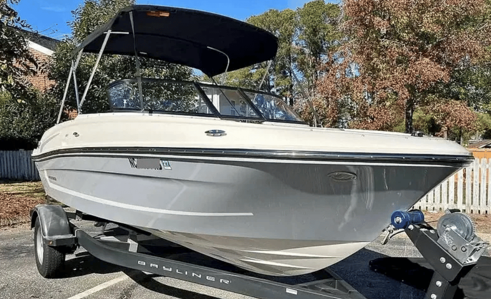 2022 Bayliner VR4
