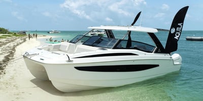 Aquila 32 Sport Power Catamaran