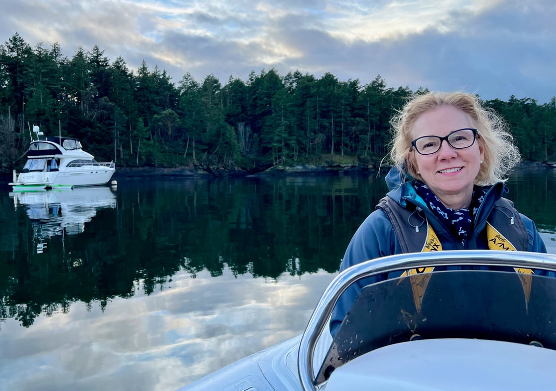 Boating at Tumbo Island on a meridian 411