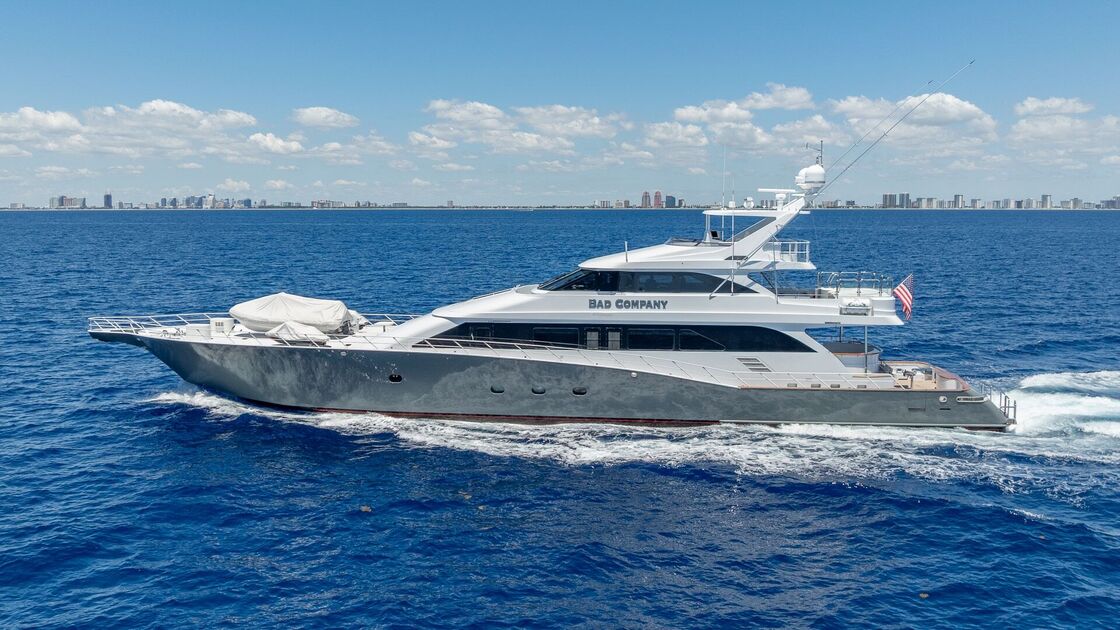 Bad Company 1998 Trinity Yachts 144 underway