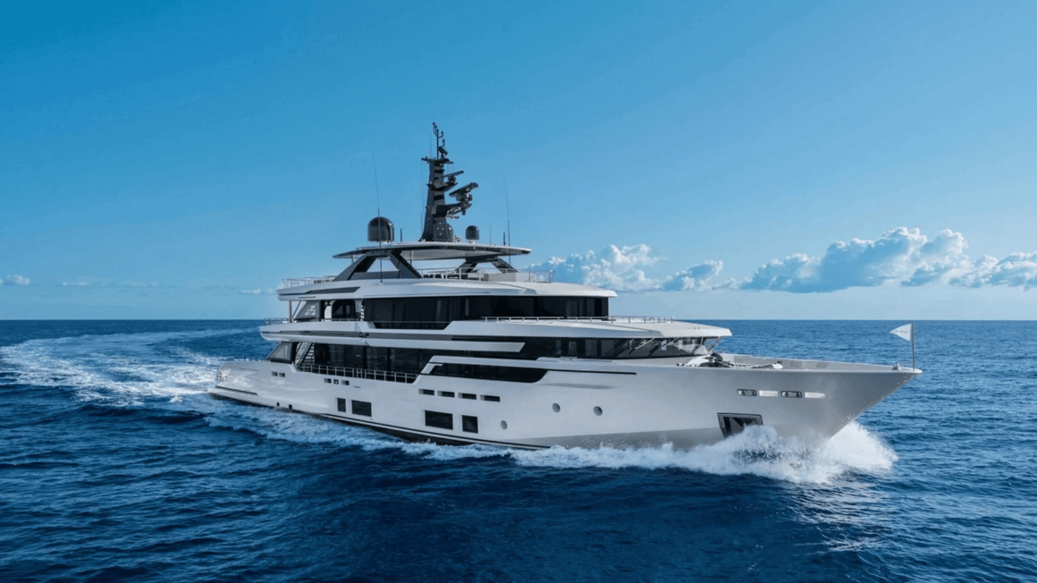 Ferretti Group-Custom-Line-50-1-19-25