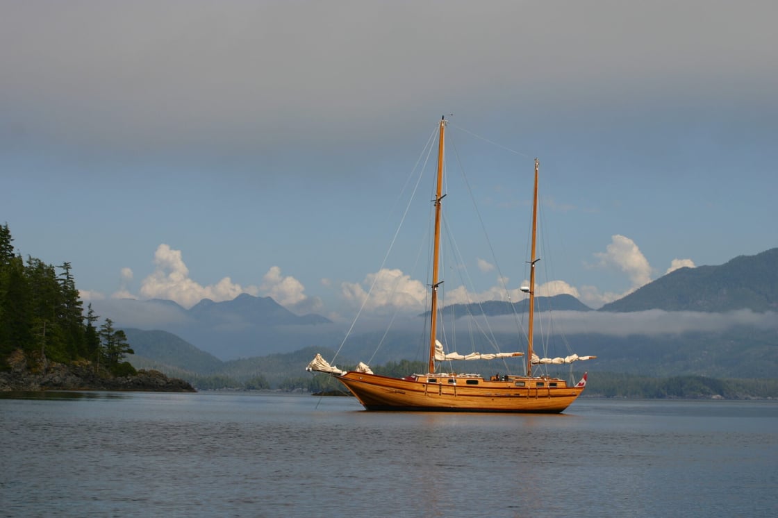 Wildwood-II-in-a-placid-sea