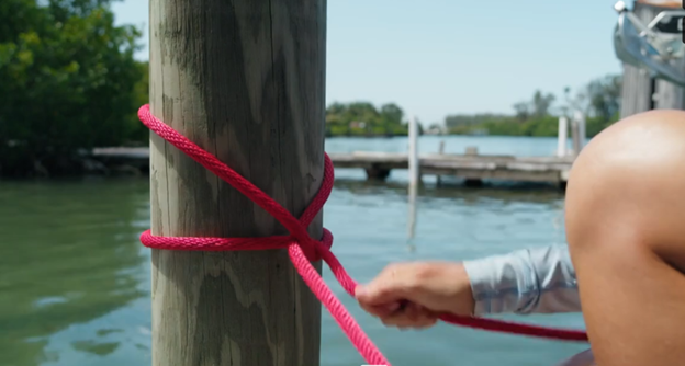 Knots for Easy Docking