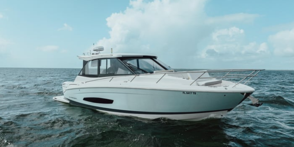 Regal 36 XO 2022 MY MIRACLE