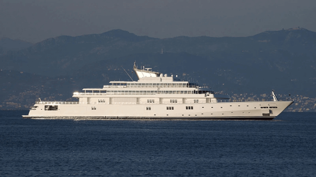 SY20 452.7’ Rising Sun