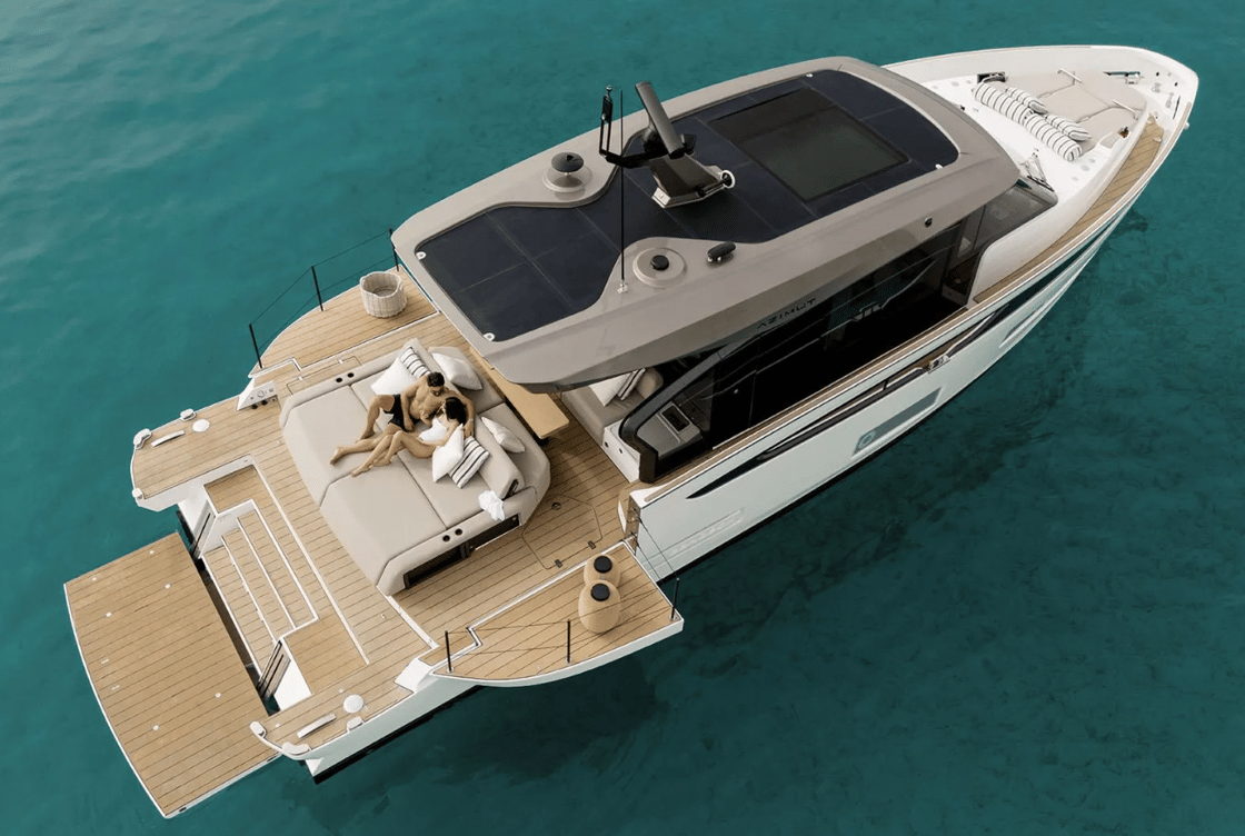 Azimut Seadeck 6