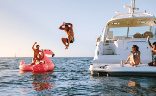 10 Reasons to Buy a New Boat Now