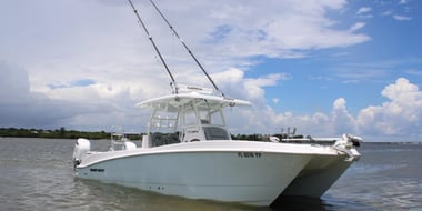 Twin Vee 280 GFX CC 2023